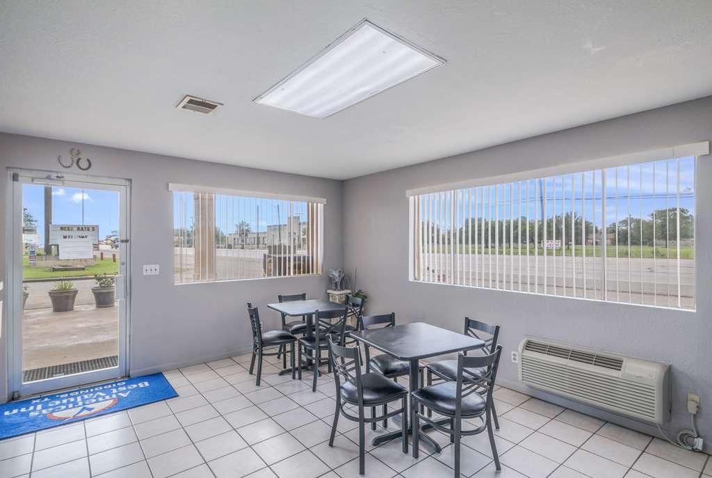 Americas Best Value Inn Giddings Buitenkant foto