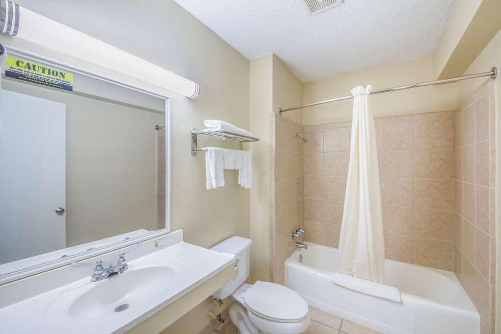 Americas Best Value Inn Giddings Buitenkant foto