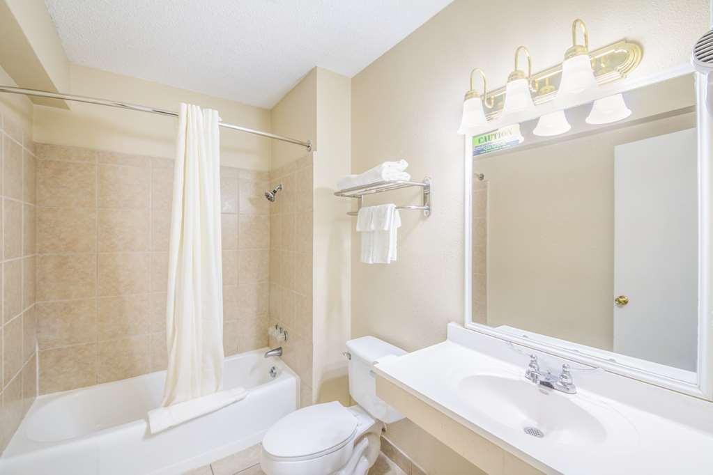 Americas Best Value Inn Giddings Buitenkant foto