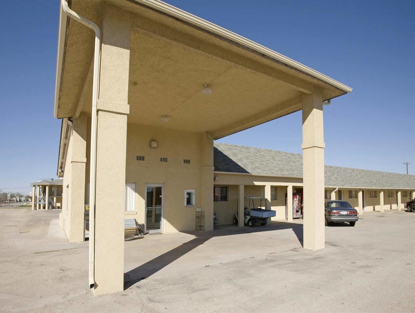 Americas Best Value Inn Giddings Buitenkant foto